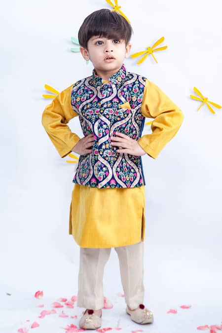 FAYON KIDS Velvet Bundi & Kurta Set 