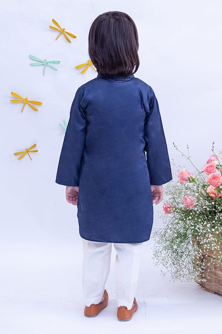 Shop Fayon Kids Blue Cotton, Silk Embroidery Kurta And Pant Set at Aza Fashions Shop_Fayon Kids_Blue Cotton, Silk Embroidery Kurta And Pant Set _at_Aza_Fashions