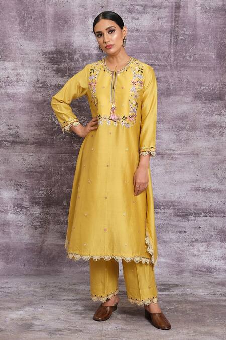 Buy Yellow Chanderi Silk Embroidered French Knot Round Kurta And ...