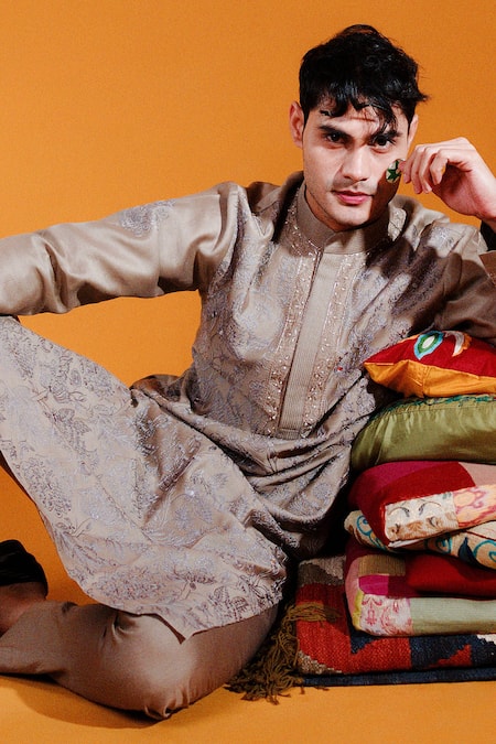 Wabi Sabi By Anshum-Ritesh_Beige Chanderi Sequins Floral Jacobean Kurta Set _Online_at_Aza_Fashions