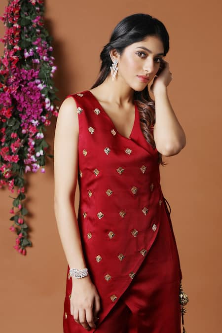 Mehak Murpana_Red Milano Satin V Neck Asymmetric Kurta And Pant Set_Online_at_Aza_Fashions