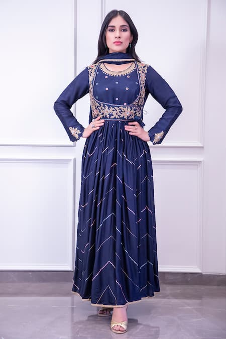 Label Niti Bothra Embroidered Angarkha Set 