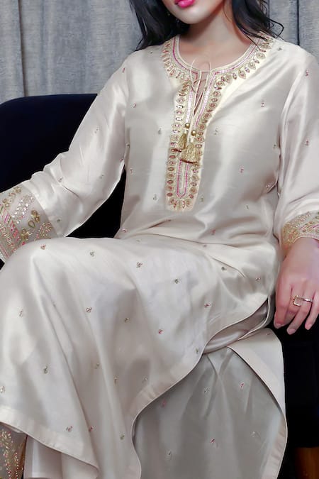 Label Niti Bothra Embellished Kurta & Palazzo Set 