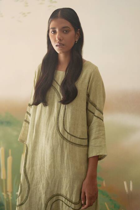 Febo6 Green Linen Abstract Round Embellished Tunic at Aza Fashions Febo6_Green Linen Abstract Round Embellished Tunic _at_Aza_Fashions