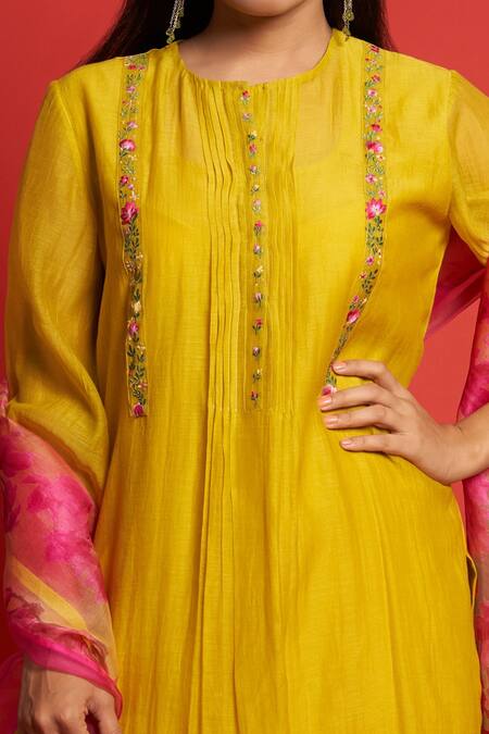 Priti Prashant_Yellow Cotton Mul And Sheer Frangipani Bodice Embroidered Kurta Pant Set _at_Aza_Fashions