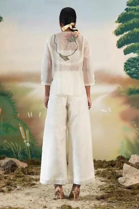 Shop Febo6 Off White Silk Organza Sequin, Wildflower Round Embroidered Top at Aza Fashions Shop_Febo6_Off White Silk Organza Sequin, Wildflower Round Embroidered Top _at_Aza_Fashions