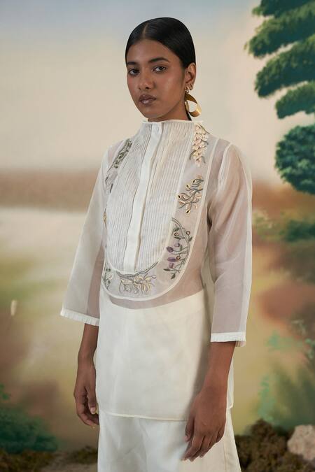 Buy Febo6 Off White Silk Organza Floral High Neck Pintuck Top Online at Aza Fashions Buy_Febo6_Off White Silk Organza Floral High Neck Pintuck Top _Online_at_Aza_Fashions