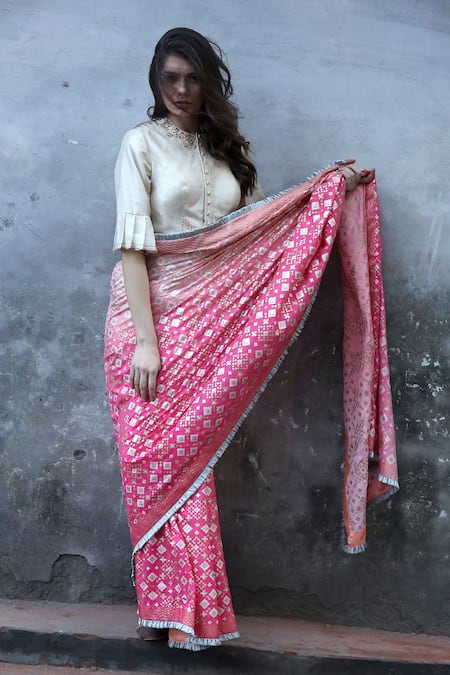 Buy I Am Design Pink Shaded Woven Saree With Frilly Border And Blouse Online at Aza Fashions Buy_I Am Design_Pink Shaded Woven Saree With Frilly Border And Blouse _Online_at_Aza_Fashions