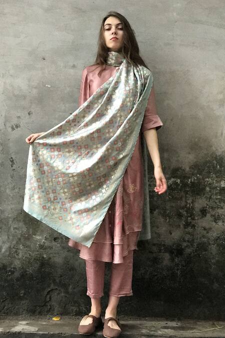 I Am Design_Pink Satin Linen Embroidered Kurta Set _Online_at_Aza_Fashions