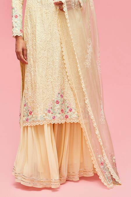 Shop Nachiket Barve Yellow Dupatta Organza, Gharara Georgette, Kurta Floral Embroidered Set Online at Aza Fashions Shop_Nachiket Barve_Yellow Dupatta Organza, Gharara Georgette, Kurta Floral Embroidered Set _Online_at_Aza_Fashions