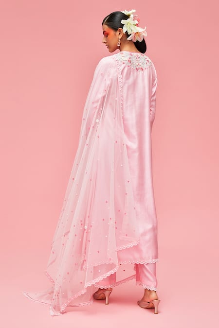 Shop Nachiket Barve Pink Dupatta Tulle, Kurta Chanderi, Lining Shantoon Floral Embroidered Set at Aza Fashions Shop_Nachiket Barve_Pink Dupatta Tulle, Kurta Chanderi, Lining Shantoon Floral Embroidered Set _at_Aza_Fashions