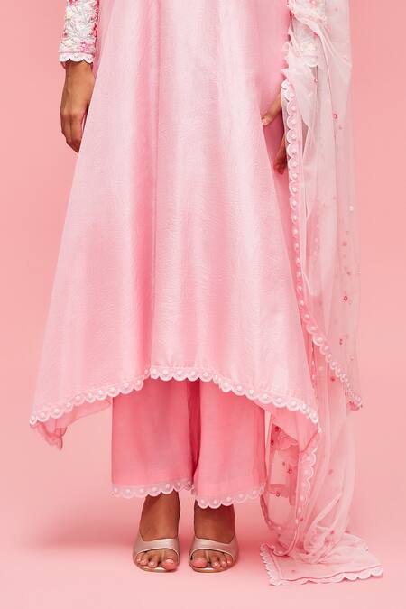 Shop Nachiket Barve Pink Dupatta Tulle, Kurta Chanderi, Lining Shantoon Floral Embroidered Set Online at Aza Fashions Shop_Nachiket Barve_Pink Dupatta Tulle, Kurta Chanderi, Lining Shantoon Floral Embroidered Set _Online_at_Aza_Fashions
