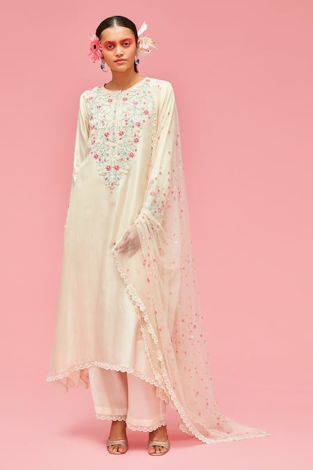 Nachiket Barve Floral Embroidered Kurta Set 