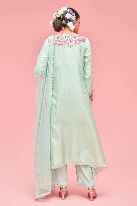 Shop Nachiket Barve Green Dupatta Tulle, Kurta Chanderi, Lining Shantoon Floral Embroidered Set at Aza Fashions Shop_Nachiket Barve_Green Dupatta Tulle, Kurta Chanderi, Lining Shantoon Floral Embroidered Set _at_Aza_Fashions