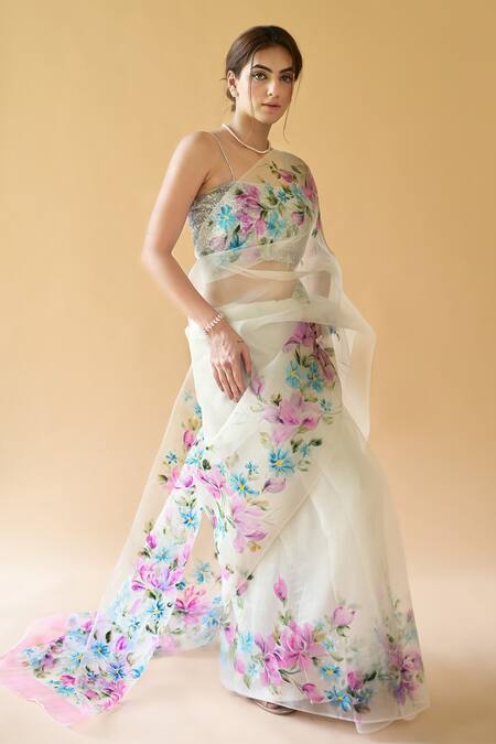 Fallon.Studio By Shruti Kaushik_Off White Imported Pure Silk Organza Hand Painted The Zaina Saree  _Online_at_Aza_Fashions