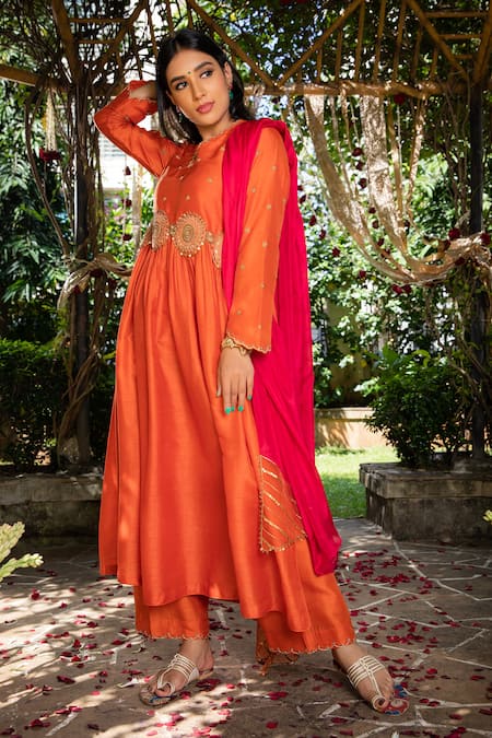 Label Niti Bothra Embroidered Kurta With Palazzo 