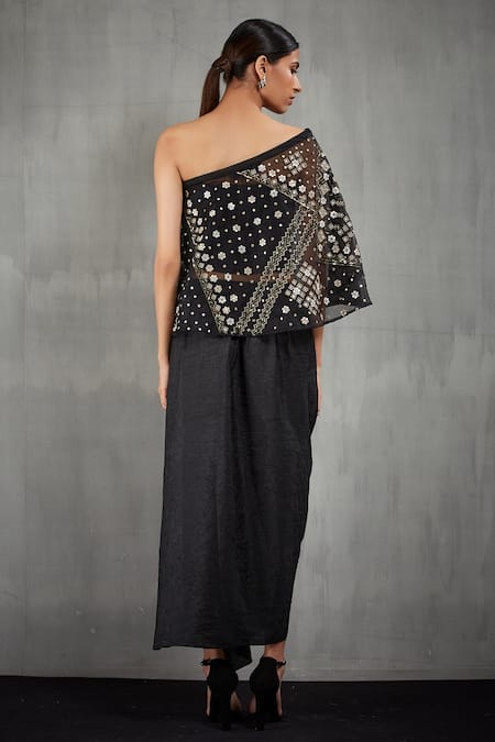Kavita Bhartia Embroidered Organza Cape with Draped Skirt
