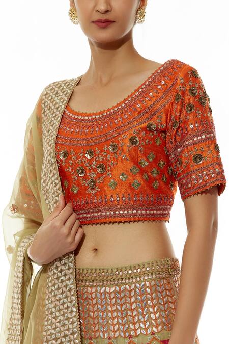 Buy_Kavita Bhartia_Orange Organza Scoop Neck Embroidered Bridal Lehenga Set _Online_at_Aza_Fashions