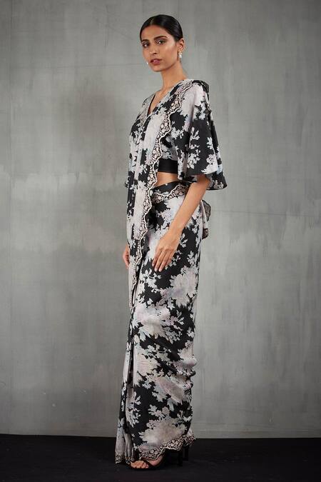 Buy Kavita Bhartia Black Silk V Neck Pre-draped Printed Saree Online at Aza Fashions Buy_Kavita Bhartia_Black Silk V Neck Pre-draped Printed Saree _Online_at_Aza_Fashions