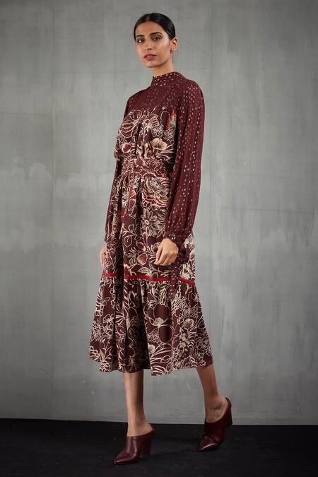 Kavita Bhartia_Brown Georgette Band Collar Floral Print Dress _Online_at_Aza_Fashions