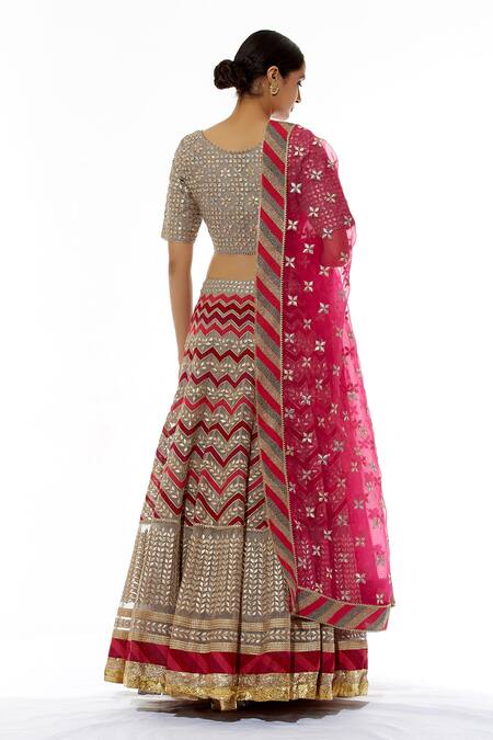 Shop_Kavita Bhartia_Grey Organza Scoop Neck Embroidered Bridal Lehenga Set _at_Aza_Fashions