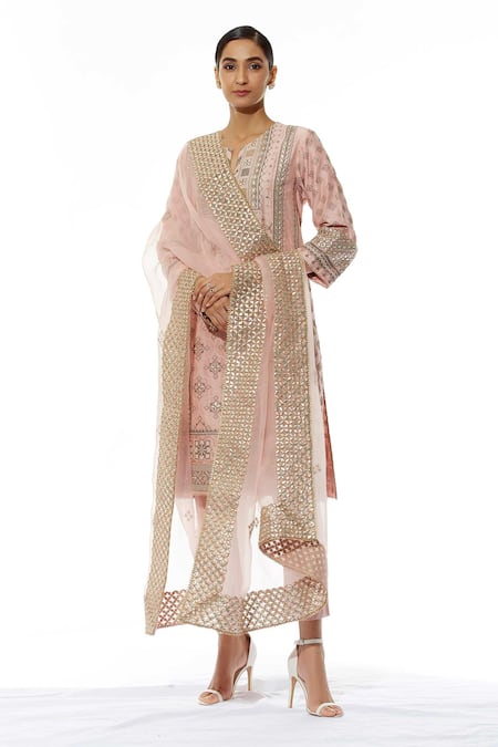 Kavita Bhartia Pink Chanderi Notched Round Neck Embroidered Kurta Set Online at Aza Fashions Kavita Bhartia_Pink Chanderi Notched Round Neck Embroidered Kurta Set _Online_at_Aza_Fashions
