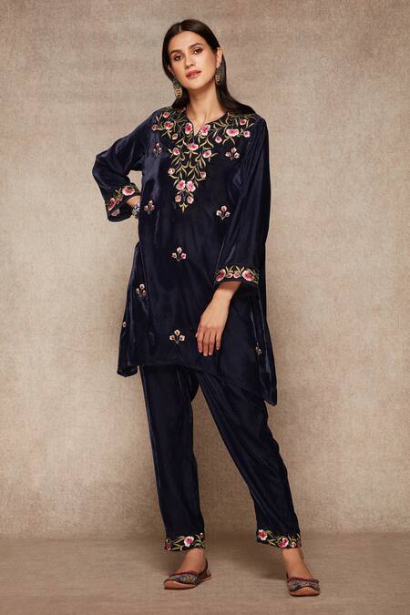 Buy_Ajiesh Oberoi_Blue Velvet Kurta And Salwar Set _Online_at_Aza_Fashions