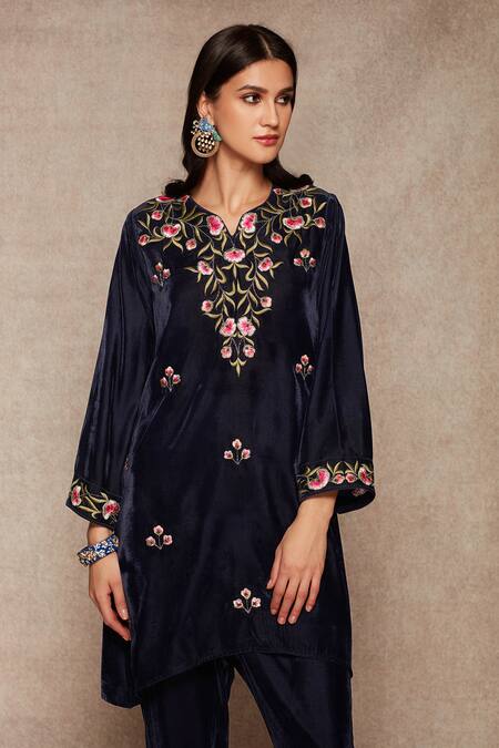 Shop_Ajiesh Oberoi_Blue Velvet Kurta And Salwar Set _Online_at_Aza_Fashions