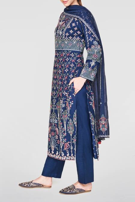 Anita Dongre_Bhavna Set_Online_at_Aza_Fashions