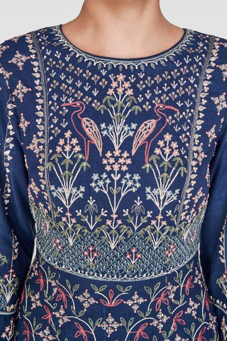 Buy_Anita Dongre_Bhavna Set_Online_at_Aza_Fashions