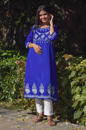 Buy Saksh Blue Cotton Chikankari Kurta at Aza Fashions Buy_Saksh_Blue Cotton Chikankari Kurta_at_Aza_Fashions