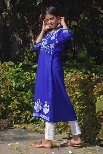 Saksh Blue Cotton Chikankari Kurta Online at Aza Fashions Saksh_Blue Cotton Chikankari Kurta_Online_at_Aza_Fashions