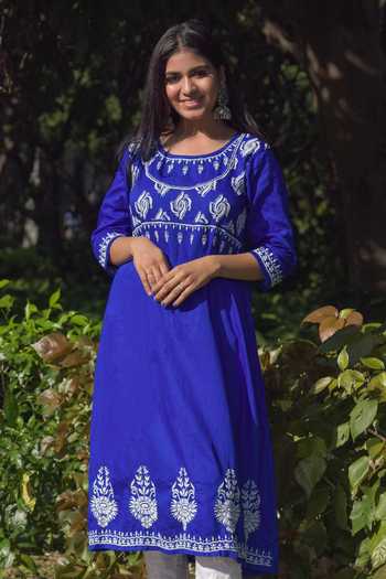 Buy Saksh Blue Cotton Chikankari Kurta Online at Aza Fashions Buy_Saksh_Blue Cotton Chikankari Kurta_Online_at_Aza_Fashions