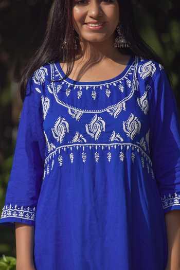 Shop Saksh Blue Cotton Chikankari Kurta Online at Aza Fashions Shop_Saksh_Blue Cotton Chikankari Kurta_Online_at_Aza_Fashions