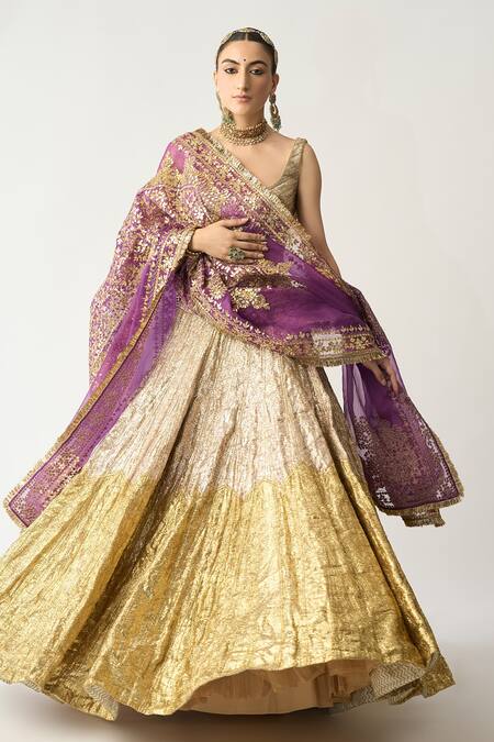 Itrh_Gold Silk Organza, Lampi, Lining Dhoop Chao Sona Chandi Bridal Lehenga Set _Online_at_Aza_Fashions