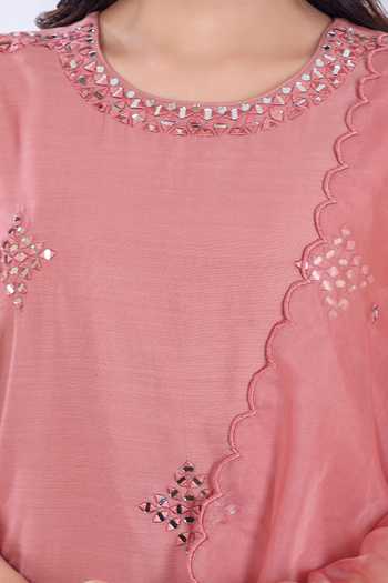 Asaga_Pink Cotton Pant Mul Cotton Dupatta Organza, Kurta Chanderi Silk Round Set _Online_at_Aza_Fashions