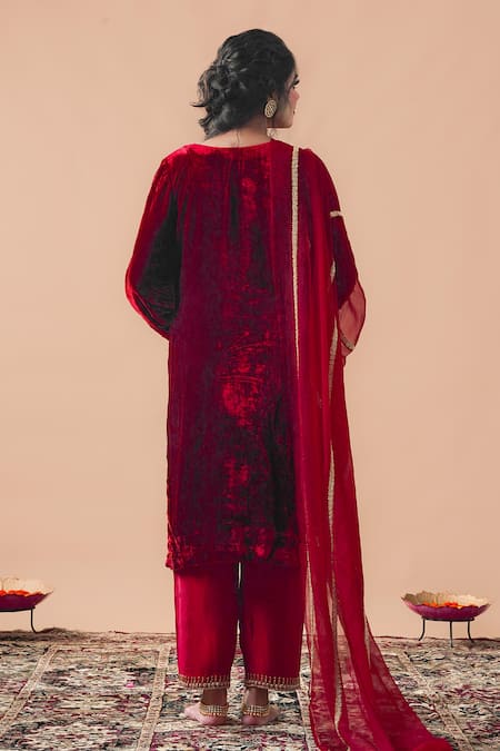 Shop_Gul By Aishwarya_Maroon Velvet Aari And Cutdana Work, Zardozi Notched Round Embroidered Kurta Set _at_Aza_Fashions