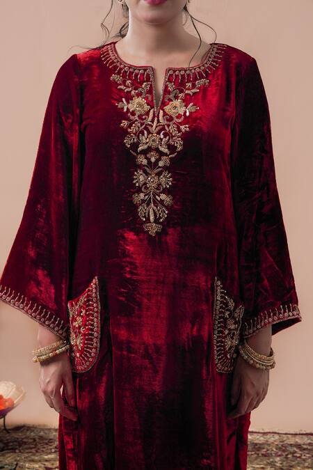Buy_Gul By Aishwarya_Maroon Velvet Aari And Cutdana Work, Zardozi Notched Round Embroidered Kurta Set _Online_at_Aza_Fashions