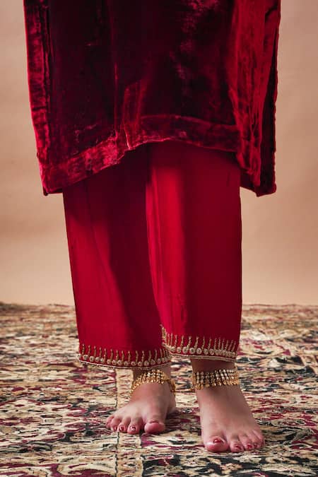 Shop_Gul By Aishwarya_Maroon Velvet Aari And Cutdana Work, Zardozi Notched Round Embroidered Kurta Set _Online_at_Aza_Fashions