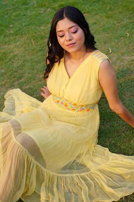 Shop Gul By Aishwarya Yellow Viscose Chiffon Floral, Bead V Neck Embroidered Dress at Aza Fashions Shop_Gul By Aishwarya_Yellow Viscose Chiffon Floral, Bead V Neck Embroidered Dress _at_Aza_Fashions