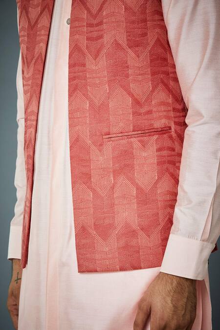 Gargee Designers_Coral Cotton Silk, Bundi Linen Shadow Thread Work Embroidered And Kurta Set _at_Aza_Fashions