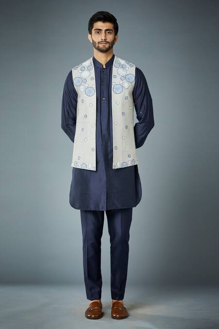 Buy Gargee Designers Grey Cotton , Bundi Matka Dandelion Motif Thread Pattern And Kurta Set Online at Aza Fashions Buy_Gargee Designers_Grey Cotton , Bundi Matka Dandelion Motif Thread Pattern And Kurta Set _Online_at_Aza_Fashions