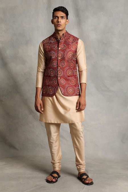 Gargee Designers Red Cotton , Poly Floral Embroidered Bundi And Kurta Set 