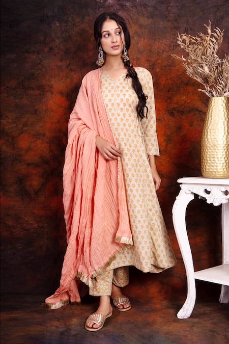 Tashee Block Print Kalidar Kurta Set 