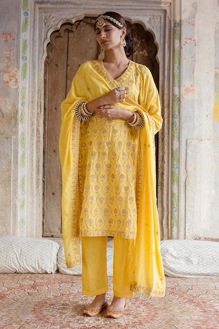 Gulabo Jaipur Yellow Ultra Muslin Floral, Gota, Taari V Neck Sweta Embroidered Kurta Pant Set 