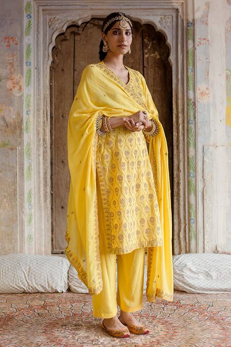 Gulabo Jaipur Yellow Ultra Muslin Floral, Gota, Taari V Neck Sweta Embroidered Kurta Pant Set Online at Aza Fashions Gulabo Jaipur_Yellow Ultra Muslin Floral, Gota, Taari V Neck Sweta Embroidered Kurta Pant Set_Online_at_Aza_Fashions