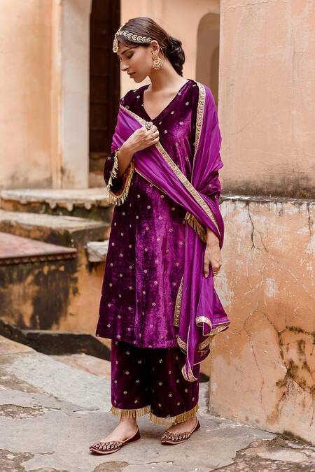 Buy_Gulabo Jaipur_Purple Organza, Velvet Floral V Neck Embroidered Kurta Pant Set_Online_at_Aza_Fashions