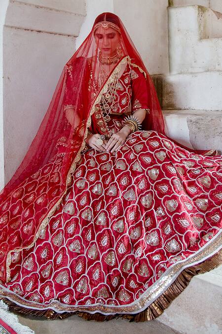 Unstitched lehenga material with duppatta.. Brand new - Women - 1754639569