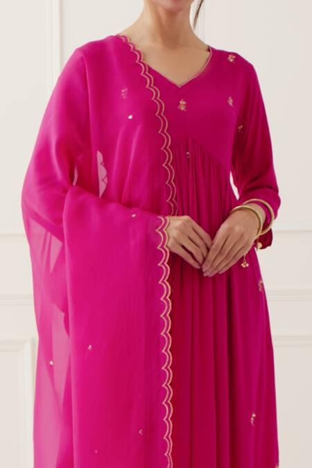 Buy_Ikshita Choudhary_Pink Tissue Organza Embroidered Thread Work Scallop Hem Dupatta_Online_at_Aza_Fashions