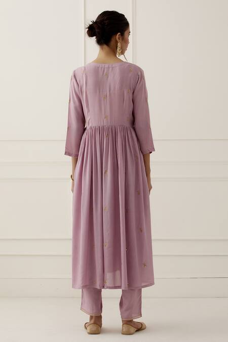 Shop Ikshita Choudhary Purple Modal Cotton Embroidered Thread Work V Neck Floral Anarkali Set at Aza Fashions Shop_Ikshita Choudhary_Purple Modal Cotton Embroidered Thread Work V Neck Floral Anarkali Set_at_Aza_Fashions